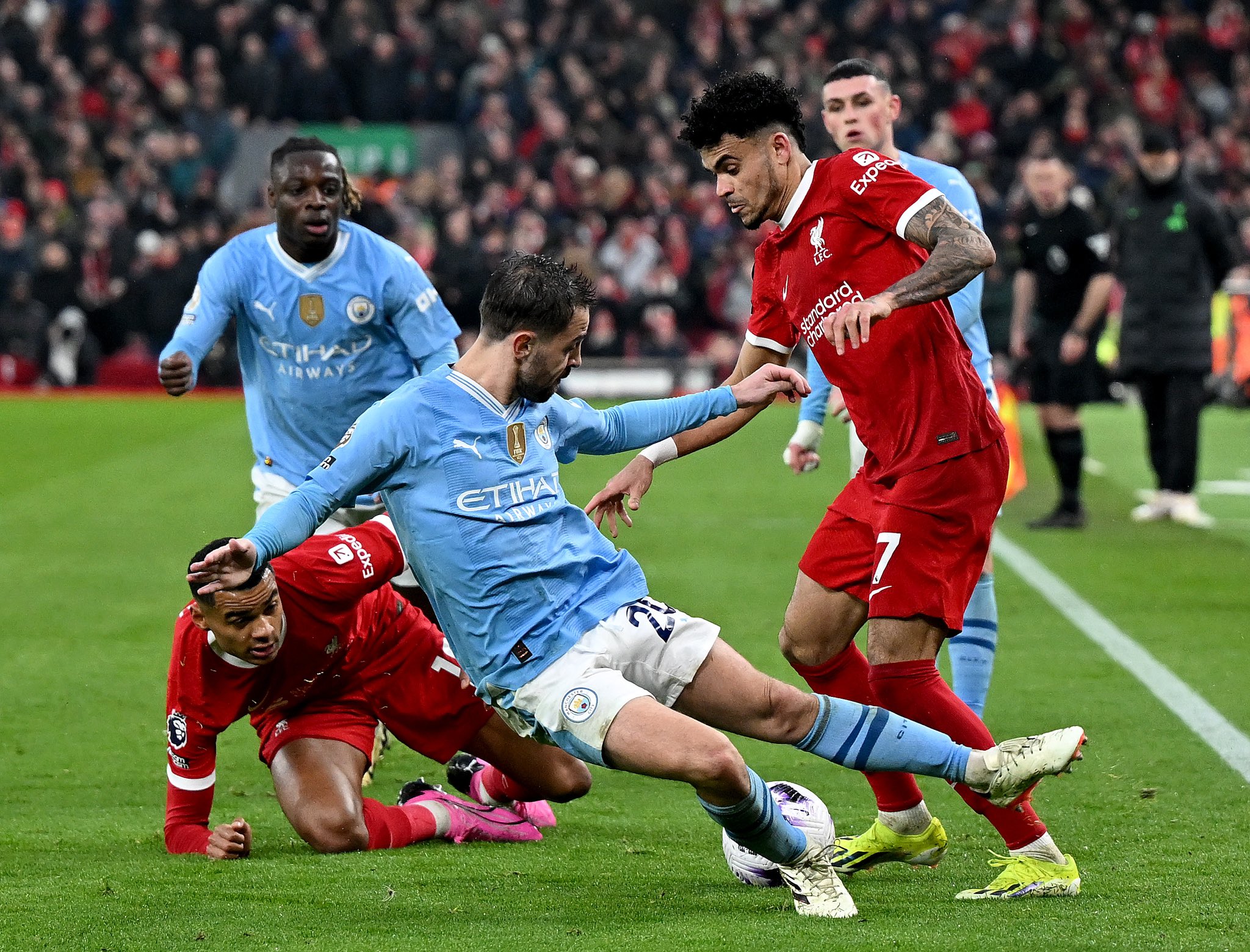 リバプールがルイス・ディアスに新契約のオファーを準備か